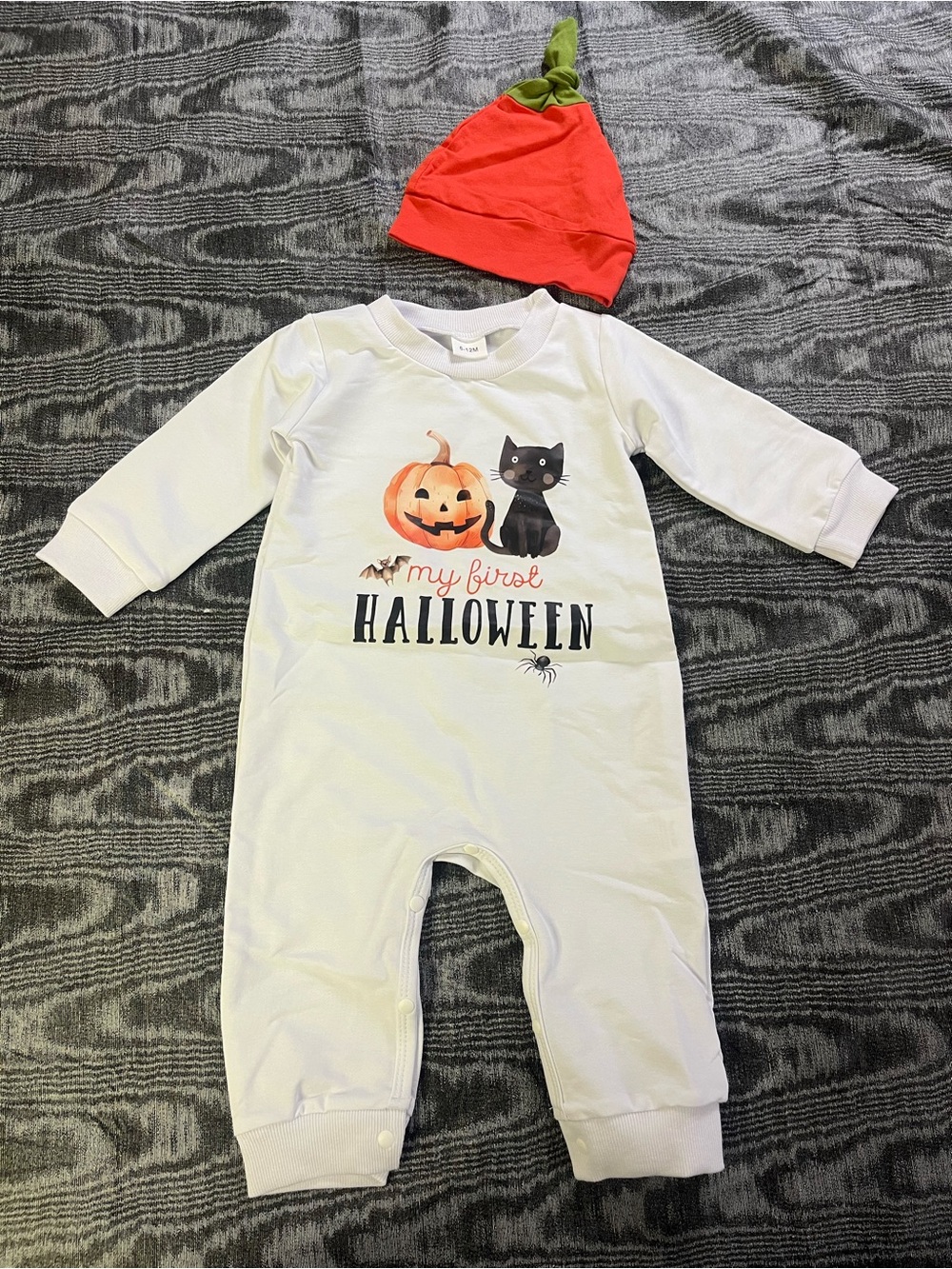 Baby White "My First Halloween" Long-Sleeve Romper with Pumpkin Hat 6-12 months